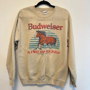 super cute budweiser crewneck!